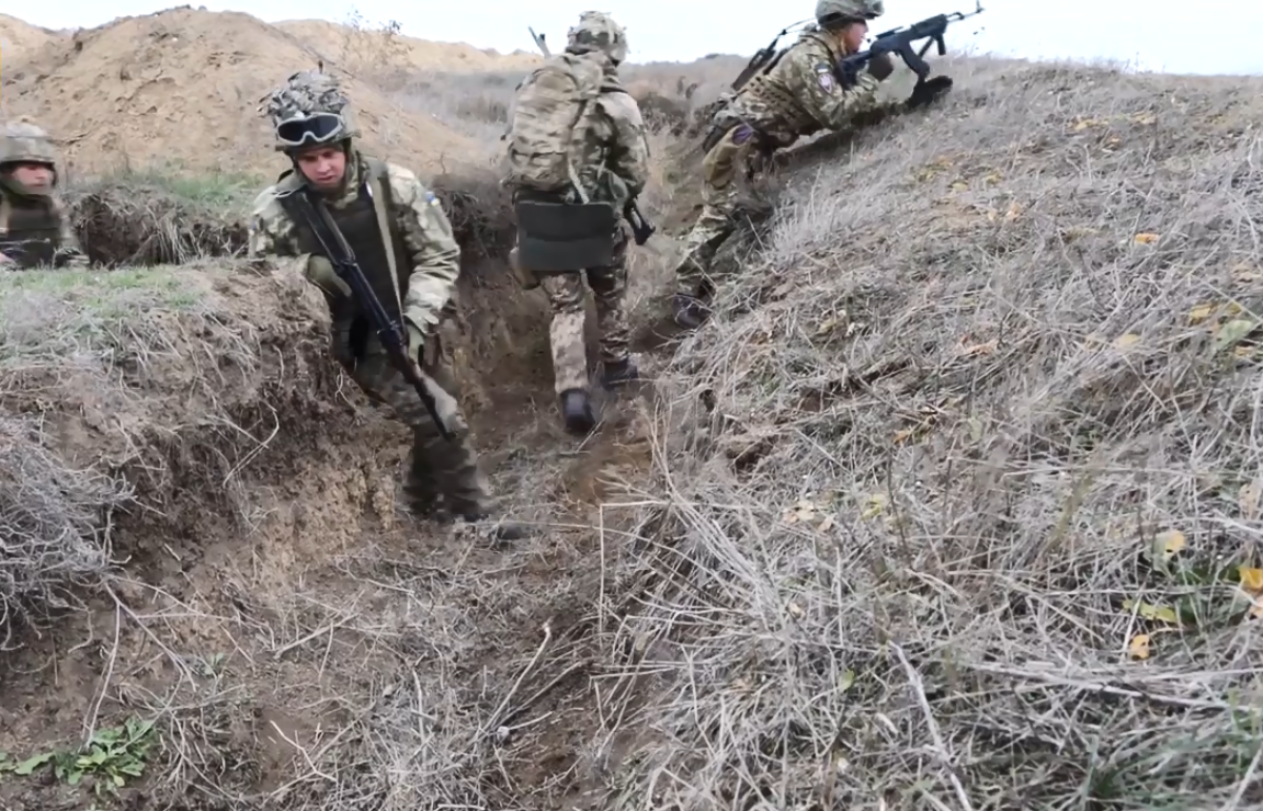 ВСУ показали, как стерегут юг Украины. Видео