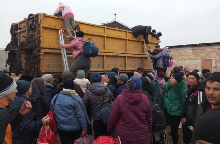 Евакуація мешканців села Князівка на Херсонщині 