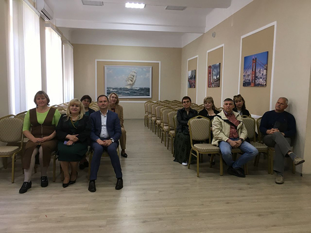 Херсонські педагоги-зрадники на курсах в Криму