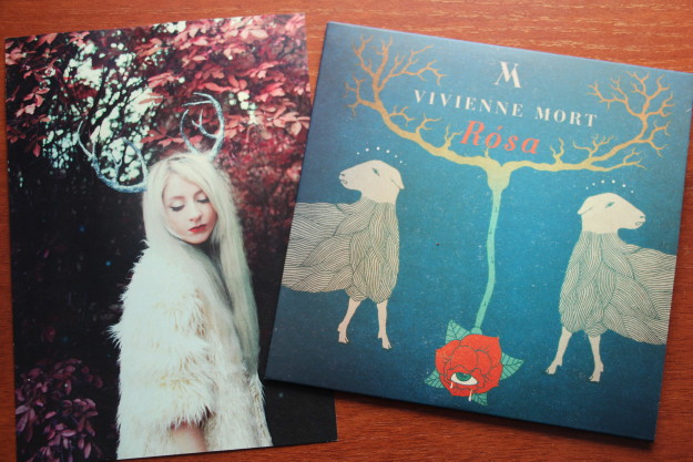 Vivienne Mort, альбом Rósa