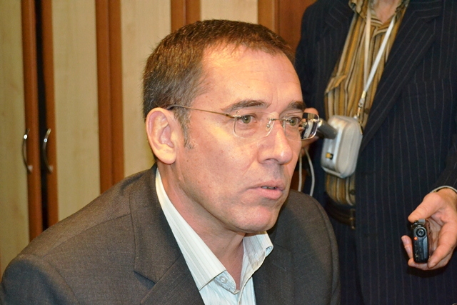 Олег Зайченко