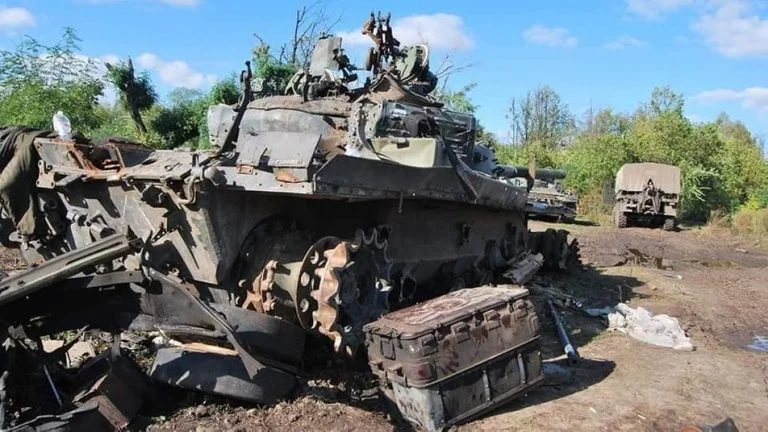 ЗСУ вдарили по понтонній переправі у Новій Каховці і знищили колону техніки військ РФ у Каховці