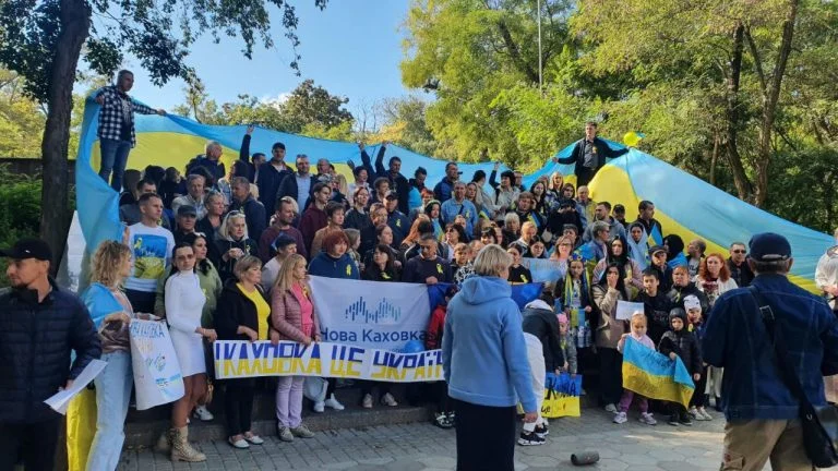 В Одесі переселенці з Нової Каховки відсвяткували ювілей рідного міста В Одесі мешканці Нової Каховки святкують ювілей міста