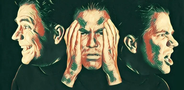 «Роздвоєння особистості»: окупантські медіа пишуть про майже тотальну евакуацію з Херсона і натовпи людей в місті Троє чоловіків