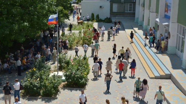 Окупаційна влада рекомендує колаборантам херсонських вишів виїжджати до Криму, – Генштаб