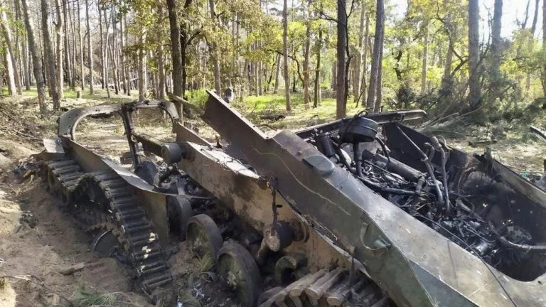 6 одиниць техніки та до 150 військових – Генштаб підтвердив влучання по місцю дислокації військ РФ у Новій Каховці