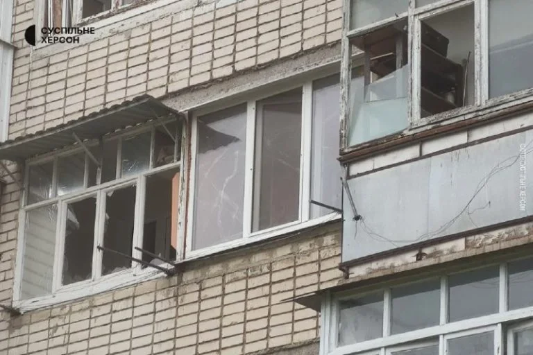 Від обстрілів окупантів постраждав мікрорайон Острів