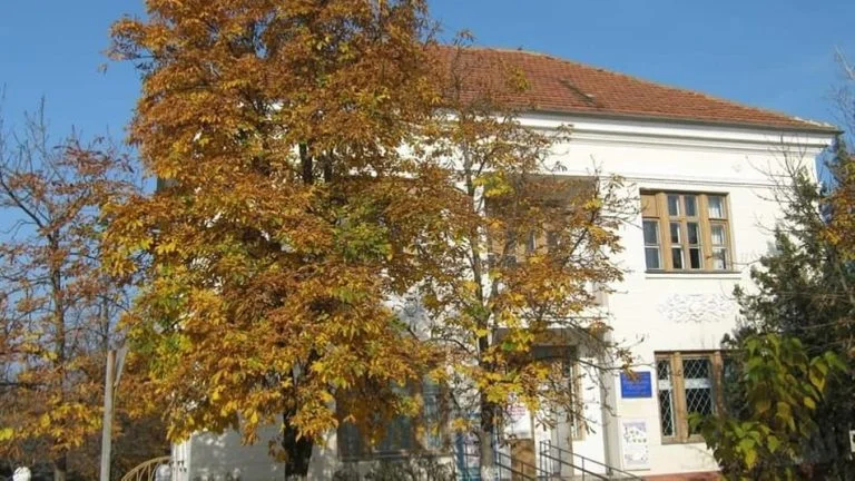 В Новій Каховці на Херсонщині окупанти пограбували картинну галерею імені Альбіна Гавдзинського