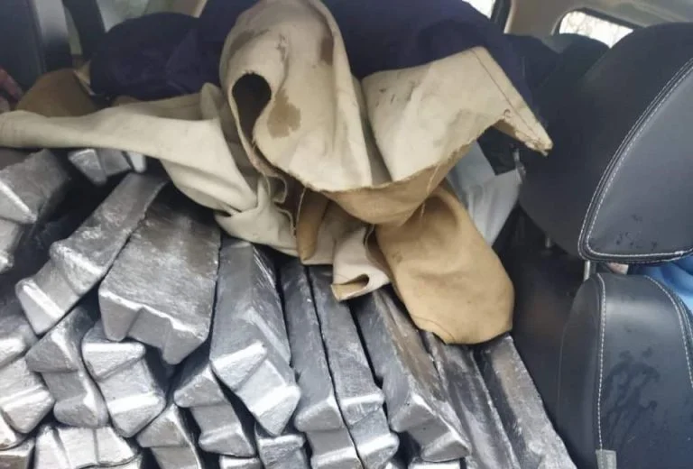 Викрадений алюміній