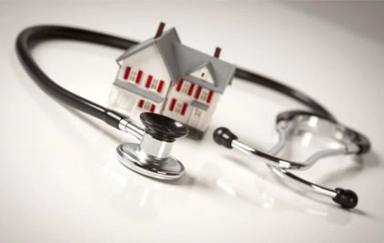 Військові РФ обстріляли медзаклад у Токарівці на Херсонщині