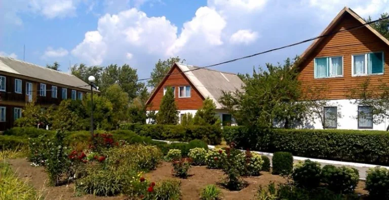 ХДУ повернув майже гектар власної території у СОТ “Буревісник”