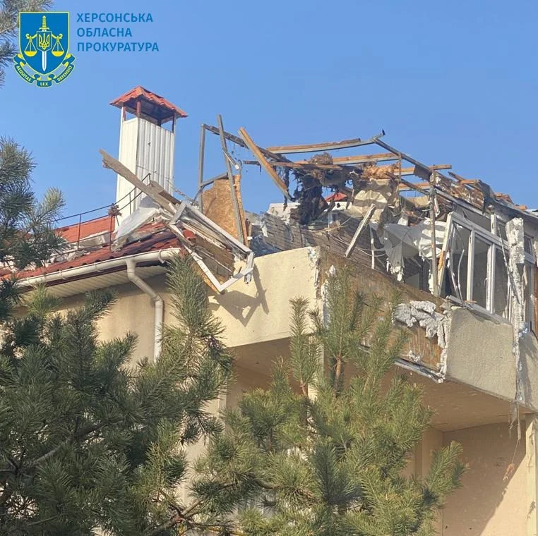 Прокуратура розслідує факти обстрілу житлових масивів Херсона