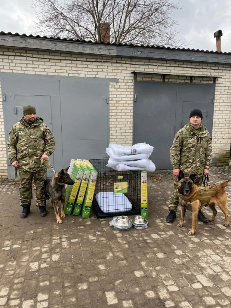 Кінологічний центр на Херсонщині отримав гуманітарну допомогу