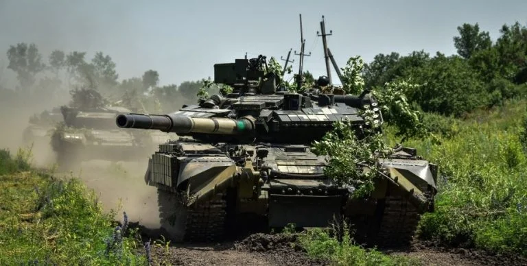 ЗСУ знищили танк росіян біля Каховського мосту