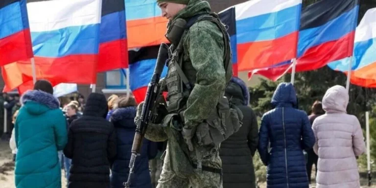 Двох жителів Херсонщини, які брали участь в організації псевдореферендуму, засудили на п’ять років тюрми