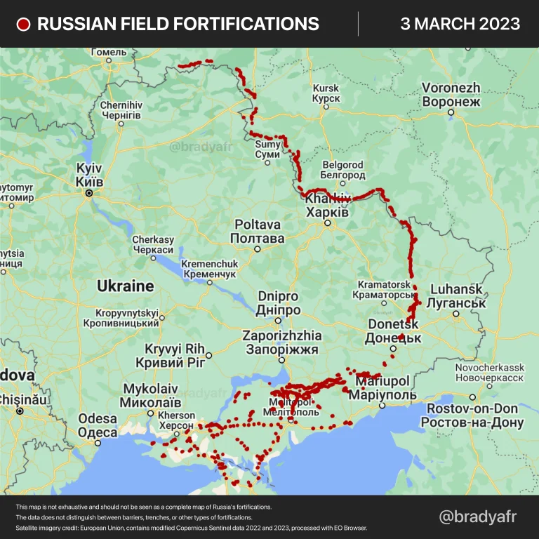 Окупанти укріплюють траси на Крим та будують нові понтонні переправи на Херсонщині (фото)