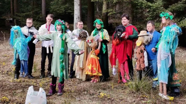 Херсонські родини, які виховують дітей з ментальними розладами, проходять реабілітацію на Закарпатті