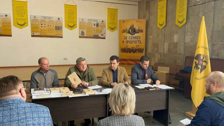 На захопленій території Херсонщини окупанти створили “відділення військово-історичної спілки”