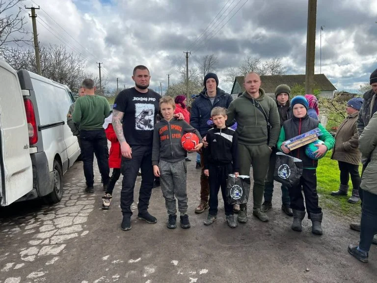 Благодійники передали жителям Херсонщини більше 1500 продуктових наборів