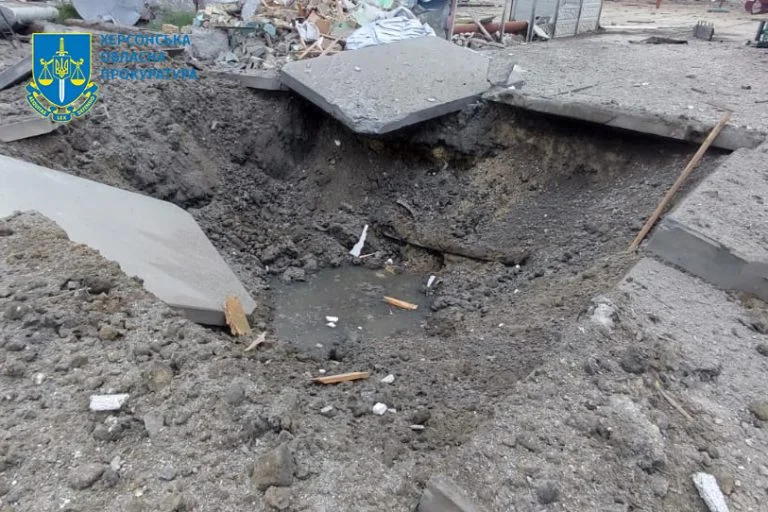 Минулої доби росіяни 17 разів обстріляли населені пункти Херсонської громади