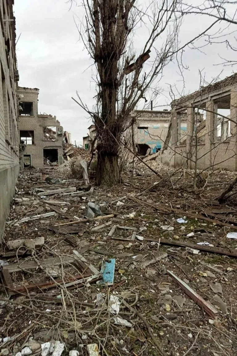 Росіяни розбомбили коледж, який очолював гауляйтер Бериславського району Херсонщини