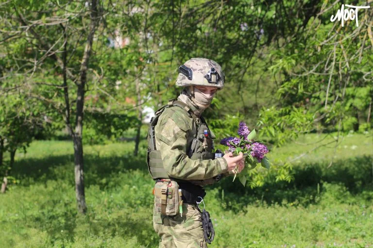Російські окупанти пропонують жителям Херсонщини службу в своїх лавах