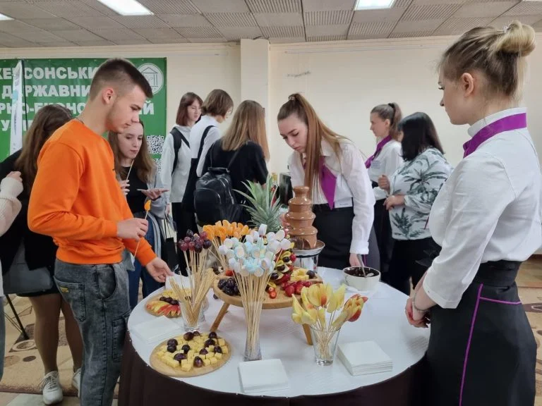 Херсонський релокований виш проводить День відкритих дверей у Кропивницькому