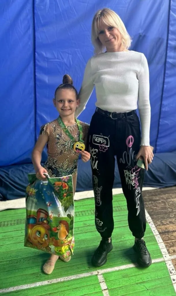 Маленька херсонка здобула перемогу на турнірі з художньої гімнастики