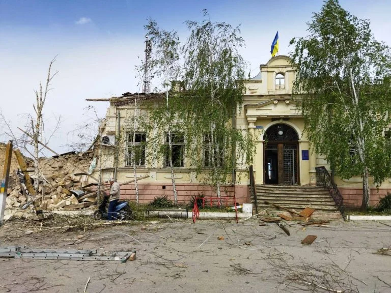 Внаслідок обстрілу Станіслава поранено 10 людей