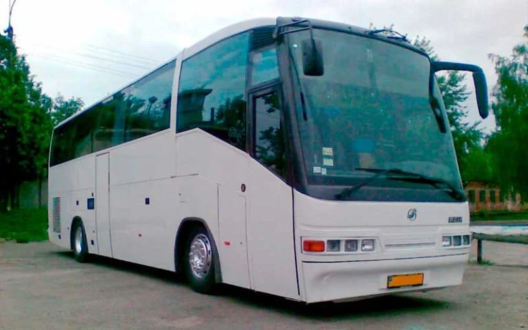 Окупанти запустили автобусний маршрут Москва – Севастополь через лівобережну Херсонщину Автобус