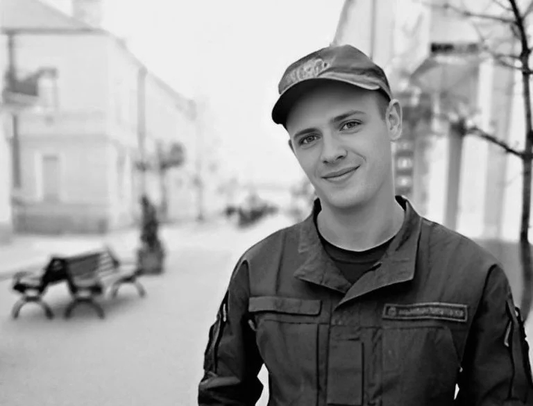 На Херсонщині попрощалися із загиблим воїном Володимиром Маляром