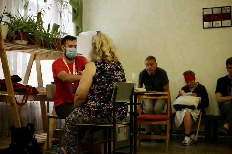 У підтоплених селах Херсонщини працюють медичні бригади Червоного Хреста