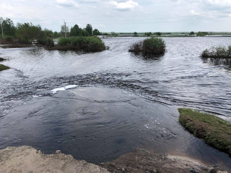 Херсонці повідомляють про підвищення рівня води у деяких районах міста