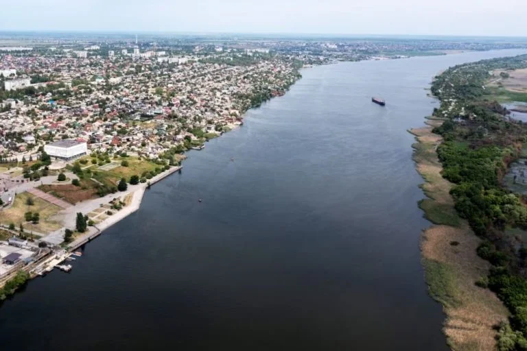 Чим зараз забруднена вода в річках Інгулець і Дніпро на Херсонщині