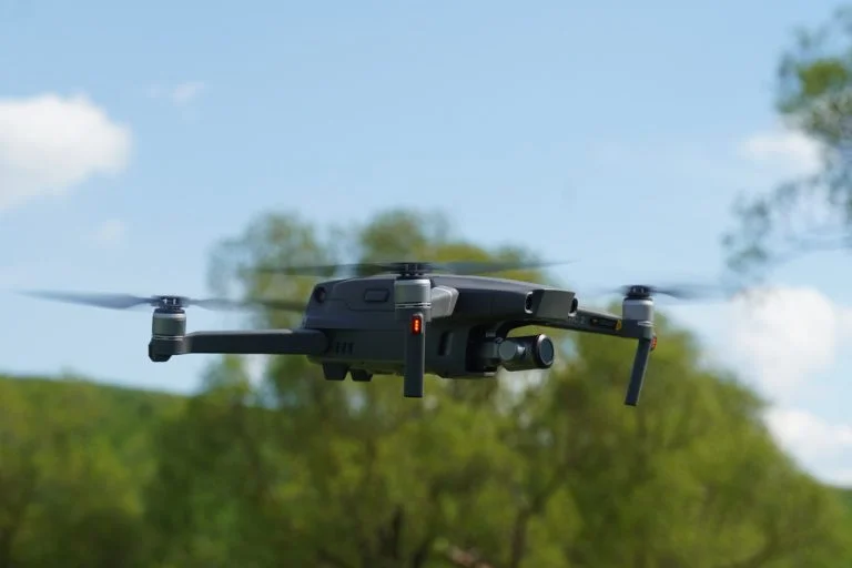 На Херсонщині окупанти скинули з дрона боєприпас на двох поліцейських