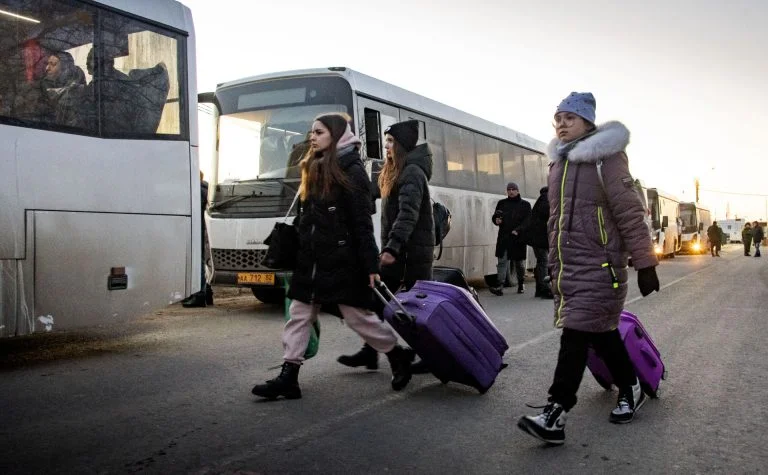 Якщо пункти допомоги у Херсоні будуть переповнені, відкриються додаткові, – начальник ОВА