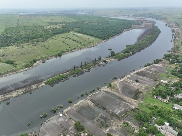 У смт Калинівське рівень підтоплення сягає 4,03 м