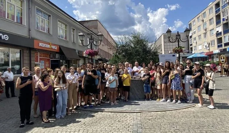 Школа на Закарпатті прийняла дітей з Херсонщини до себе на відпочинок