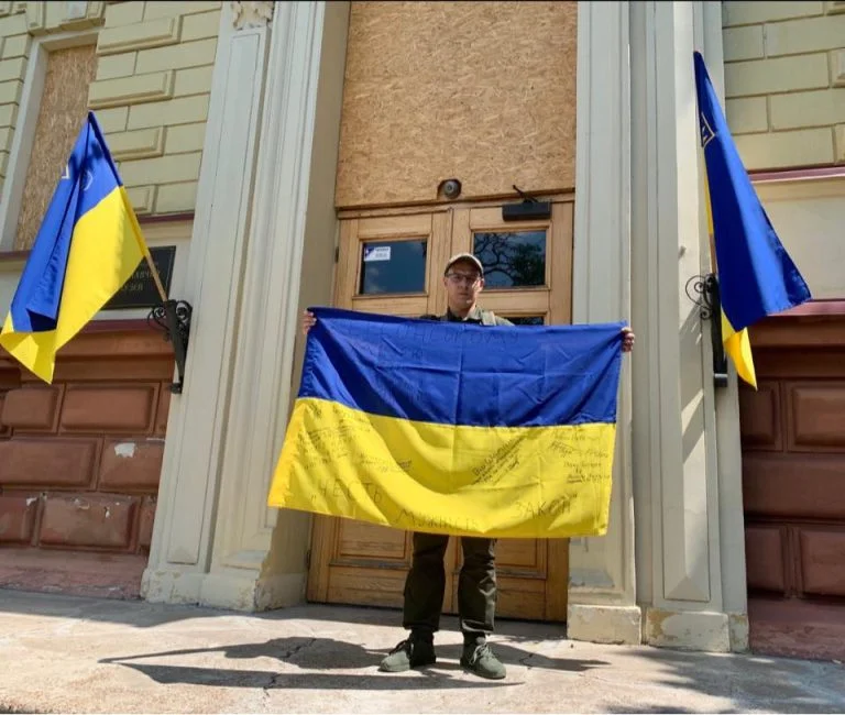 Військовослужбовець Нацгвардії зробив подарунок херсонському музею