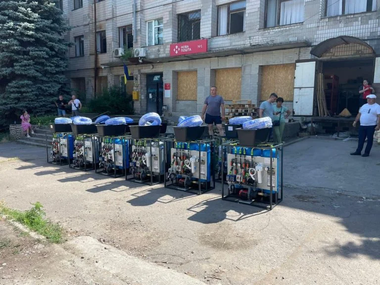 Для громад Бериславського району передали установки для очистки води