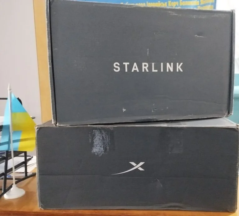 Жителі Кочубеївської громади Херсонщини придбали Старлінки для українських військових