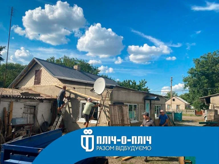 У Чкаловому на Херсонщині відремонтовано перші 11 будинків у рамках програми “Пліч-о-пліч”