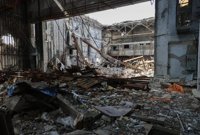 Минулої доби росіяни випустили по Херсонській громаді майже 60 снарядів