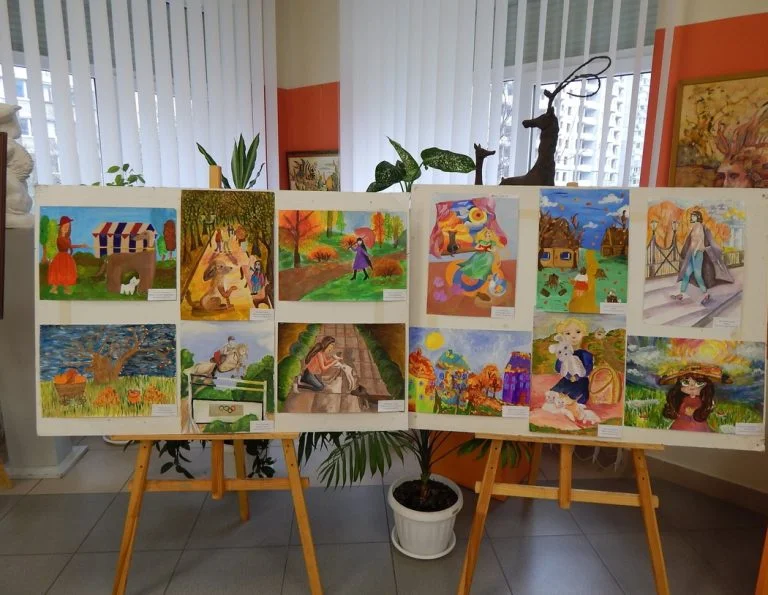 Херсонських дітей запрошують до художньої школи і дизайн-ліцею