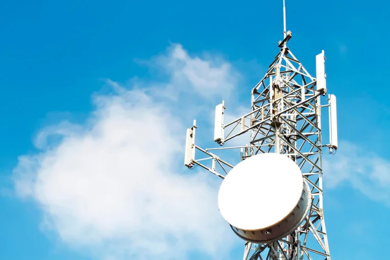 Росіяни обстріляли вежі мобільного зв’язку у Бериславі