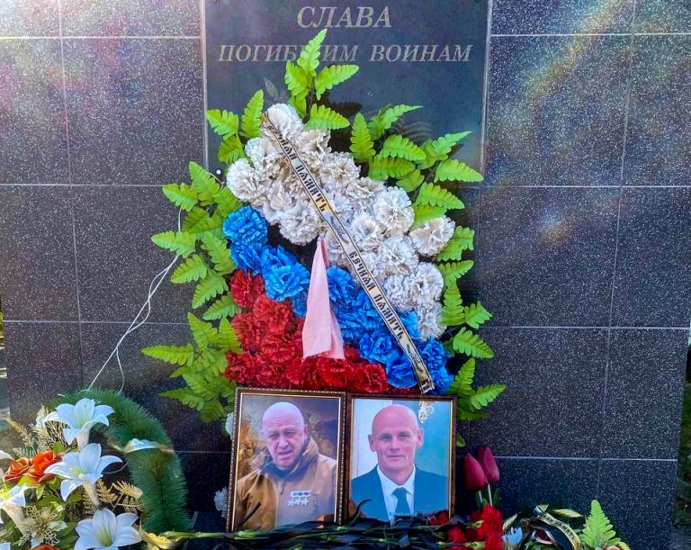 В окупованому Генічеську таємно вшанували пам’ять ліквідованих керівників «Вагнера»