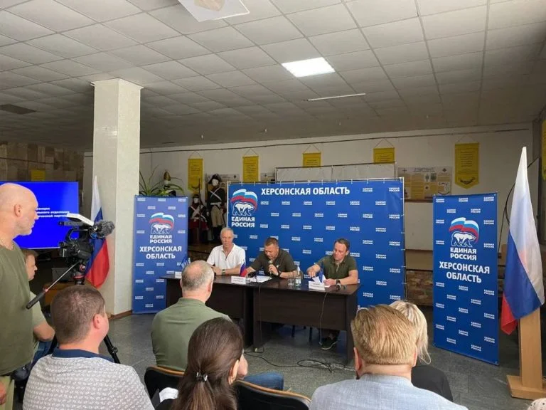 Росіяни і місцеві зрадники: кого на Херсонщині висунули кандидатом від «Єдиної Росії»