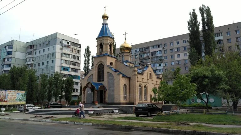 Сьогодні у Херсоні повернули світло ще до 495 квартир