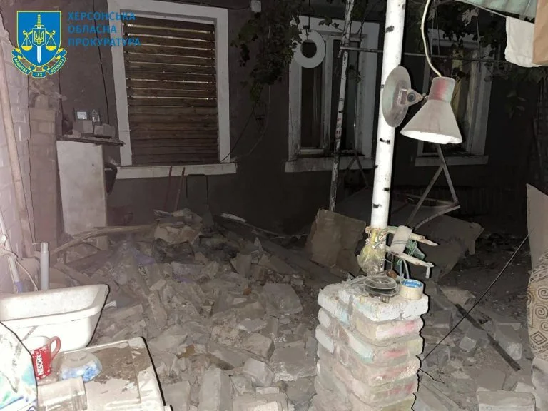 Росіяни цілу ніч обстрілювали Херсонщину – є загиблі та постраждалі