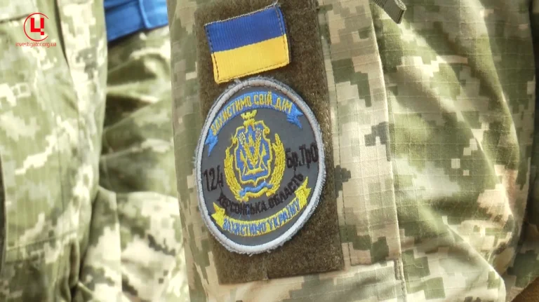 Херсонська МВА передала теробороні два човни